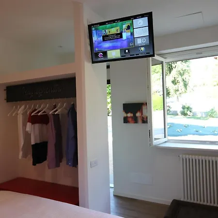 Amata Valgre Affittacamere, Comfort E Pulizia Eccezionali!! Maison d'hôtes 3*